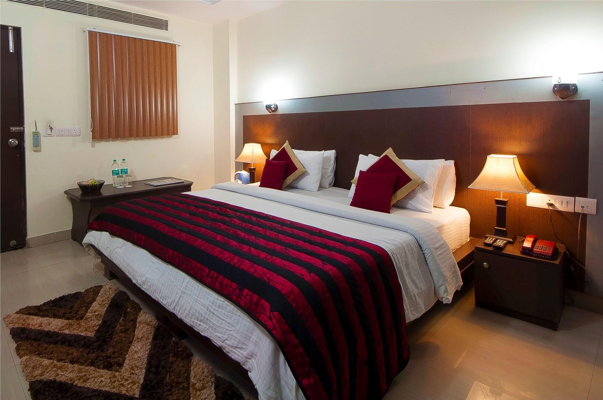 โฮเทล วิชัล เรซิเดนซี่ Hotel นิวเดลี ภายนอก รูปภาพ