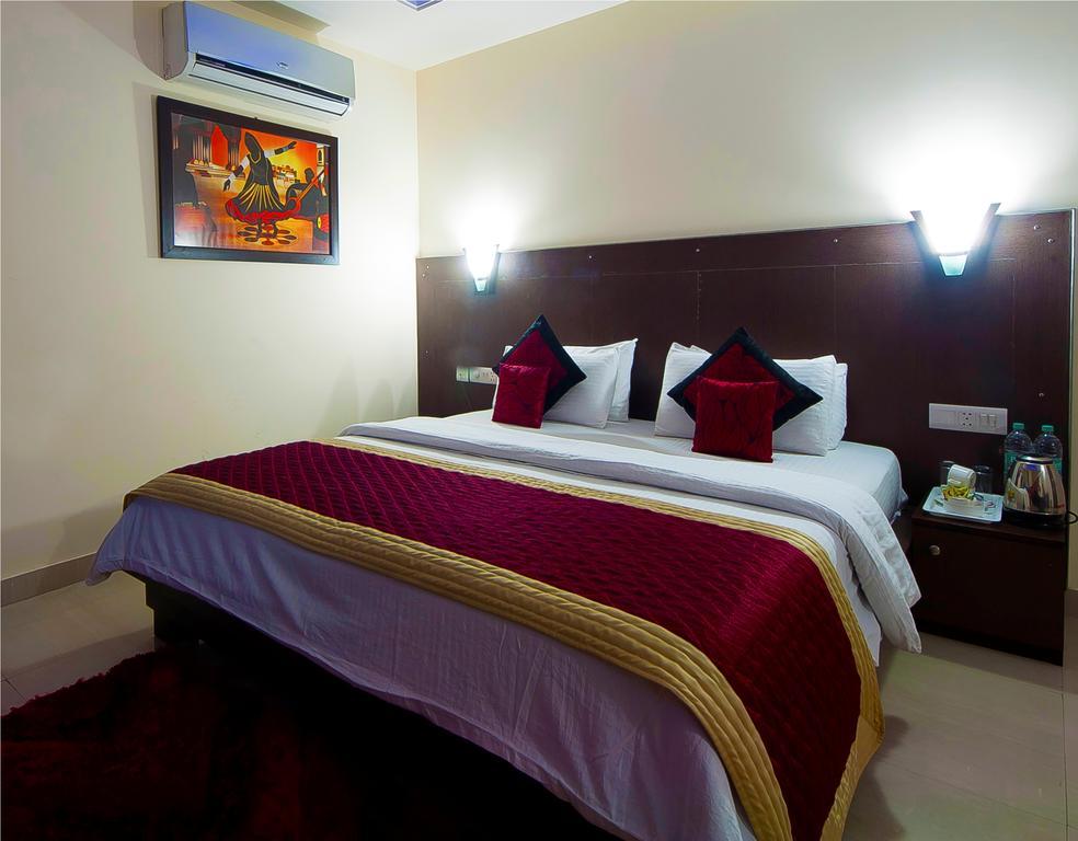 โฮเทล วิชัล เรซิเดนซี่ Hotel นิวเดลี ภายนอก รูปภาพ