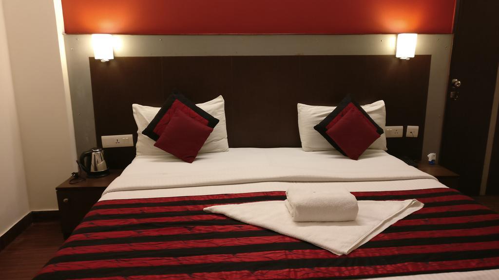 โฮเทล วิชัล เรซิเดนซี่ Hotel นิวเดลี ภายนอก รูปภาพ