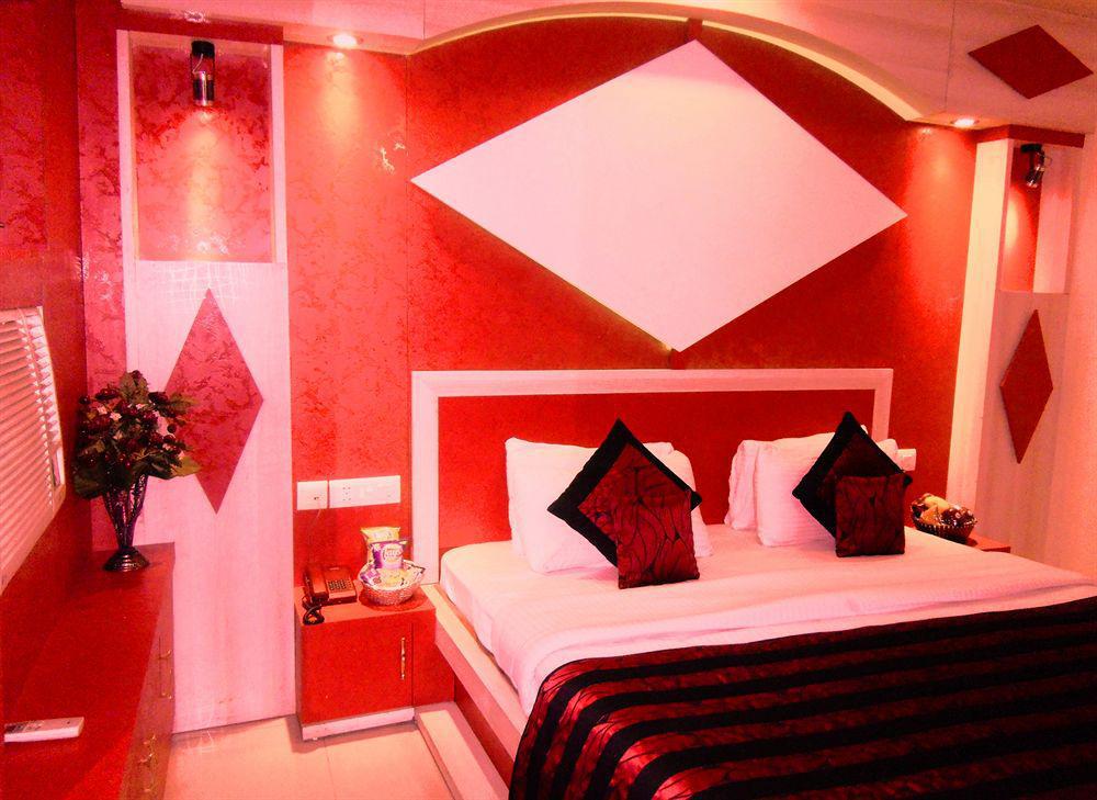 โฮเทล วิชัล เรซิเดนซี่ Hotel นิวเดลี ภายนอก รูปภาพ